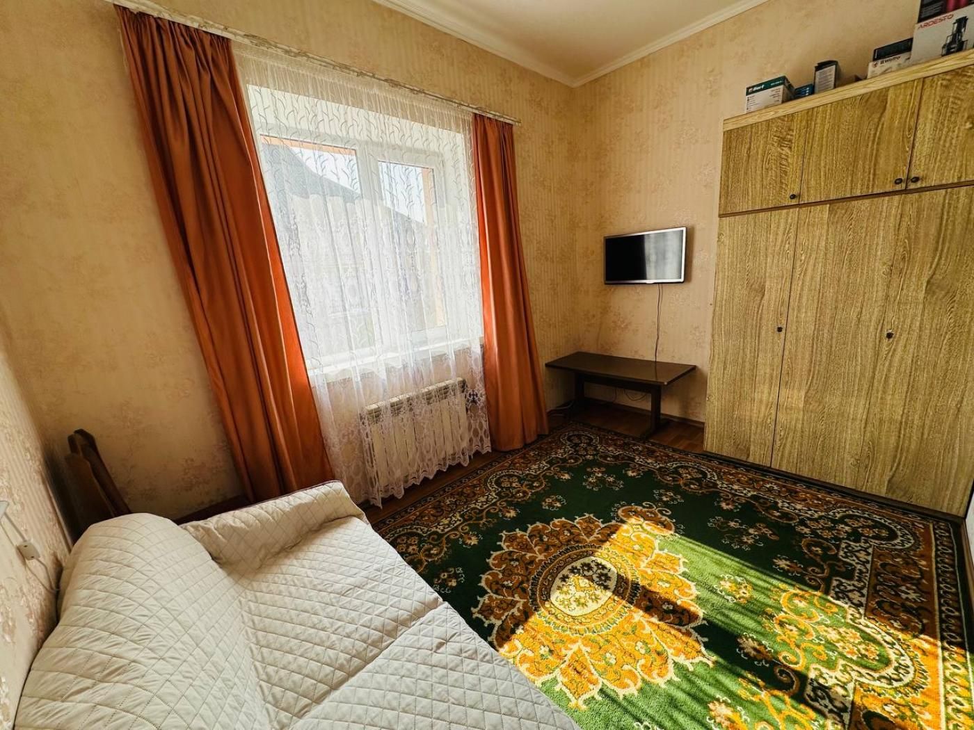 Продаж будинку по вул. Назарія Яремчука, Таромське, біля АТБ