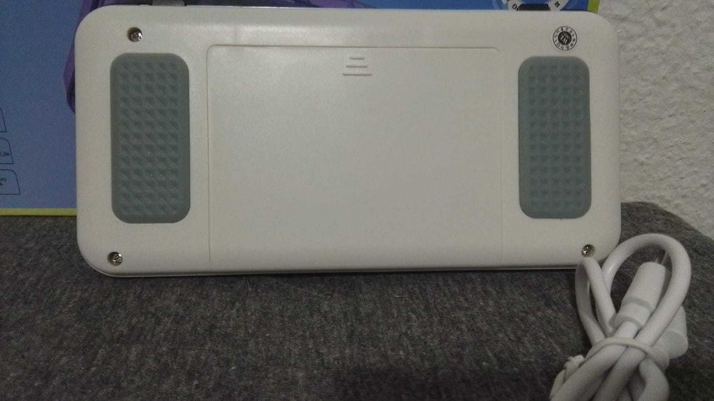 Consola Portátil R36H - Branco - Nova!!