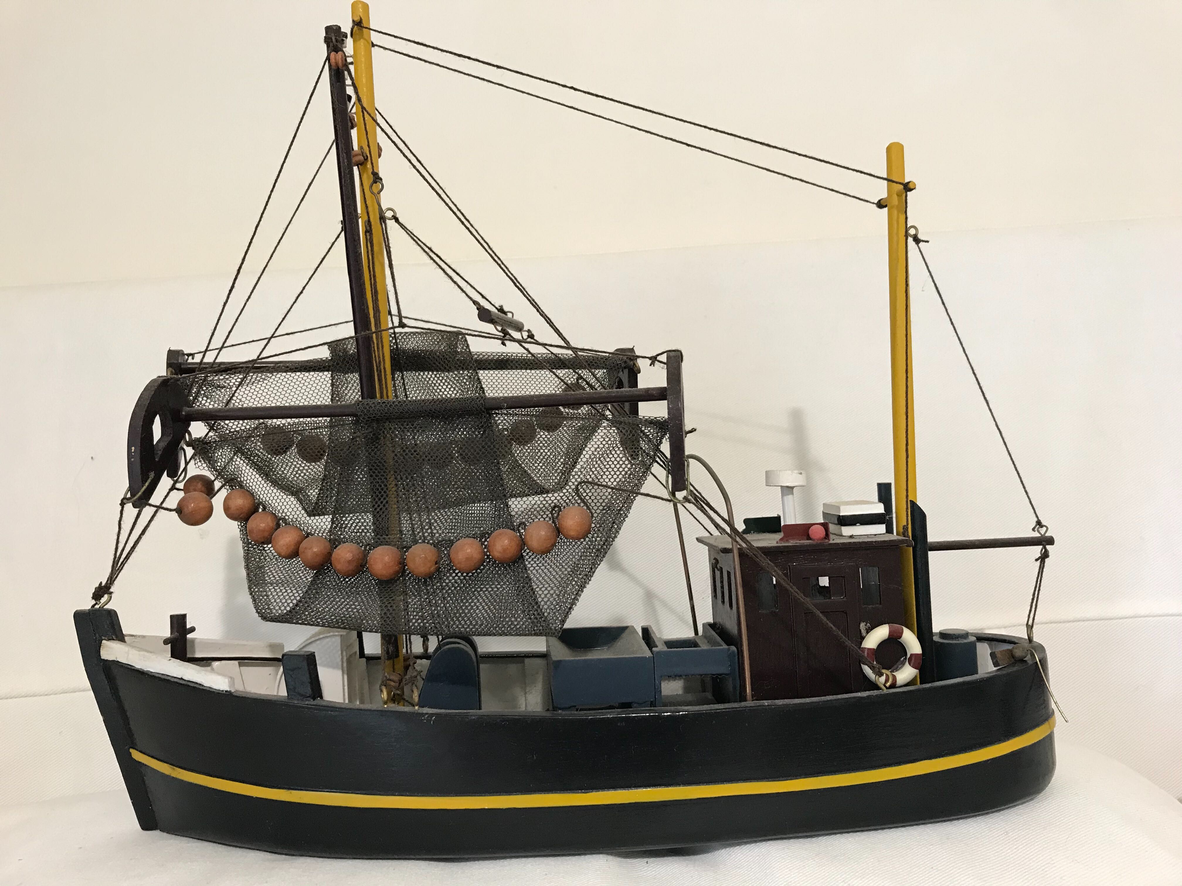 Barco antigo de pesca coleção antiga