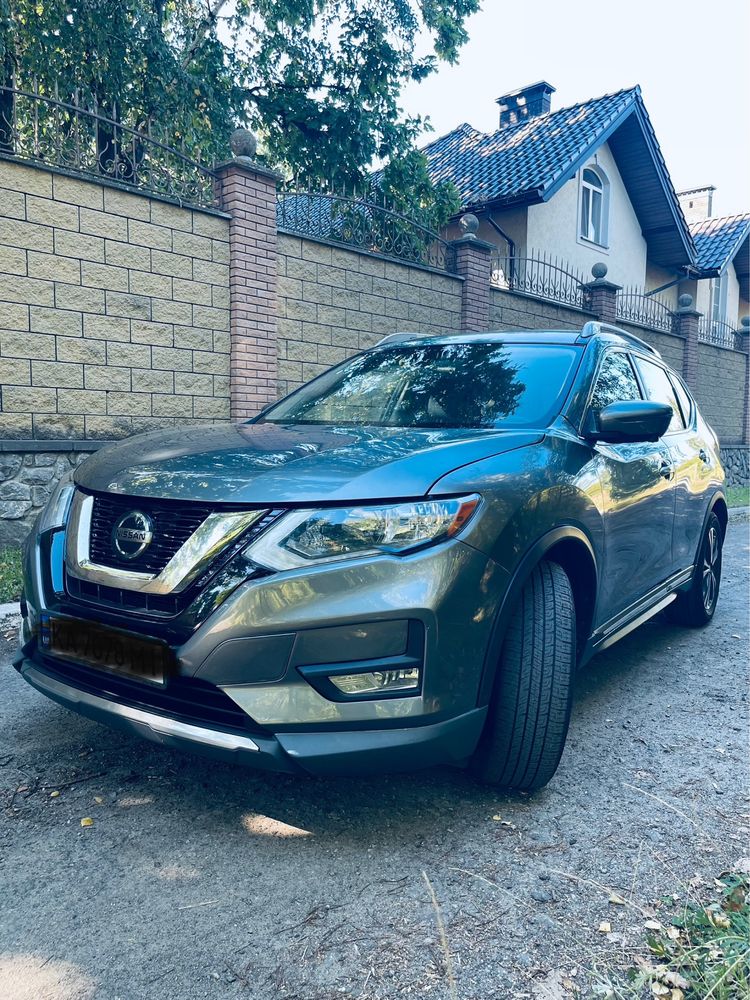 Продам нісан Rogue SL