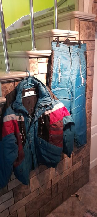 Dwuczęściowy kombinezon zimowy