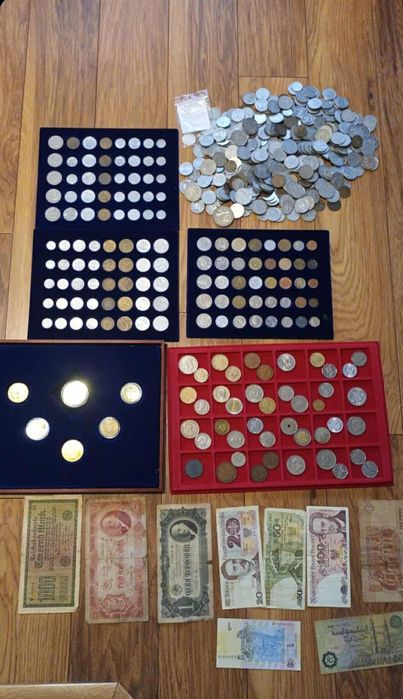 Monety i banknoty zestawy