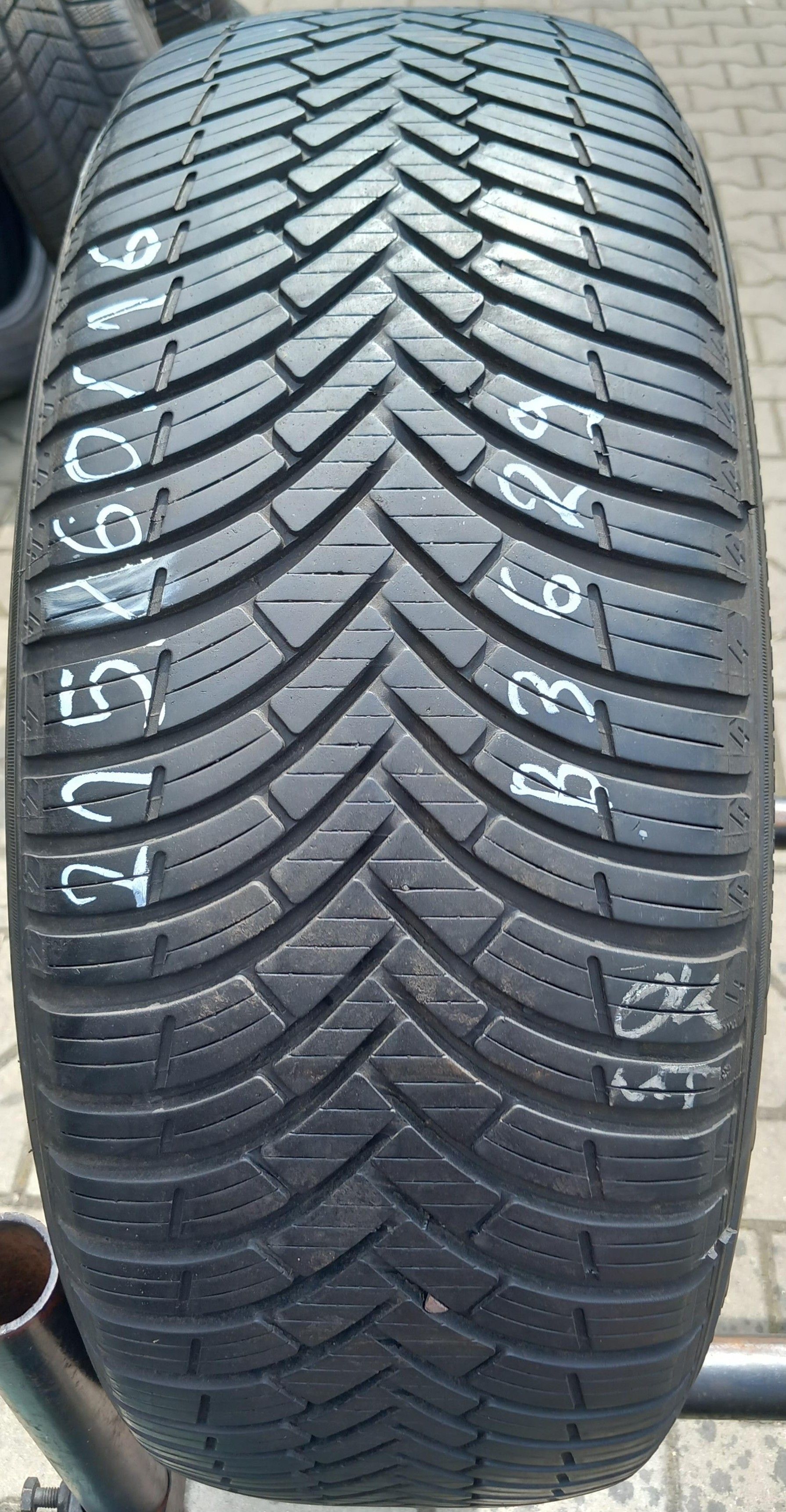 215/60/16 Kleber Quadraxer 2 99H