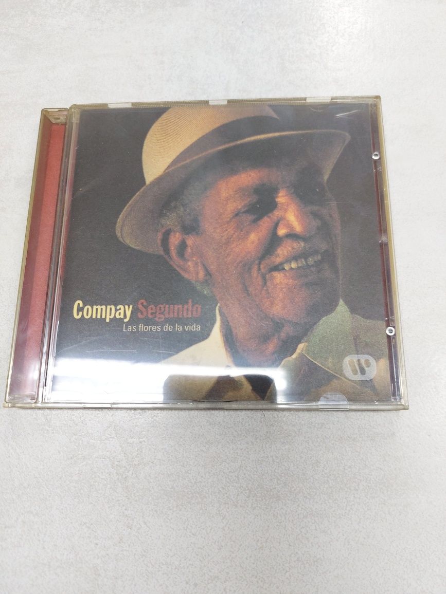 Compay Segundo. Las Flores de la vida. CD