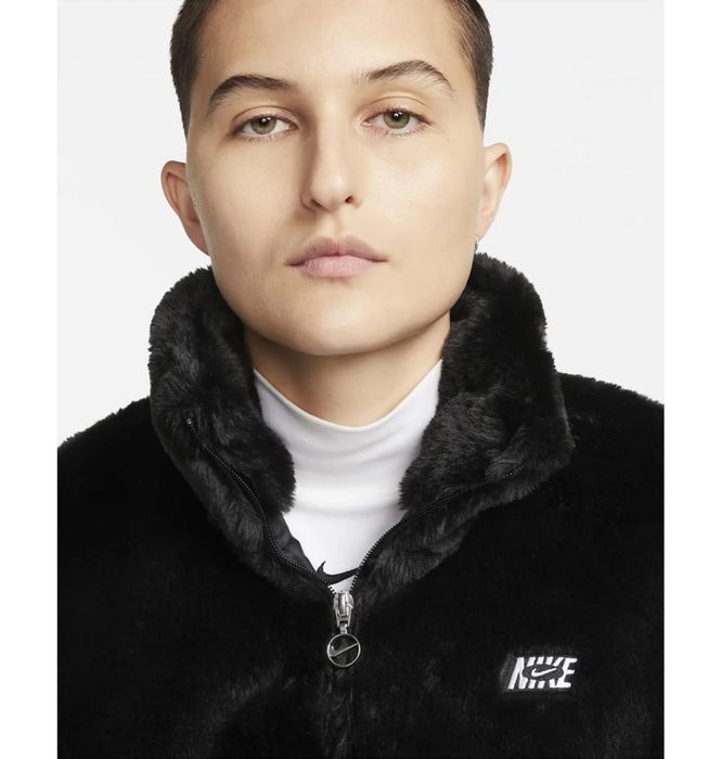 Куртка жіноча Nike Sportswear Swoosh Icon Clash Dv5139-010