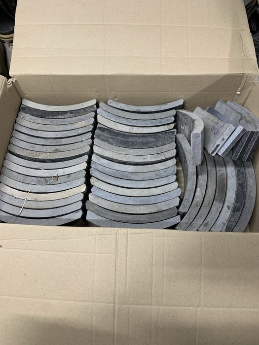 Продам передні накладки зіл