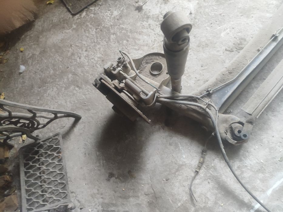 Балка задня Рено Лагуна 2