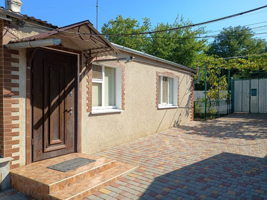 Душевний будинок із бізнесом та пасивним доходом біля Одеси!