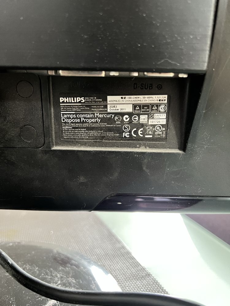 Монитор Philips 232e3