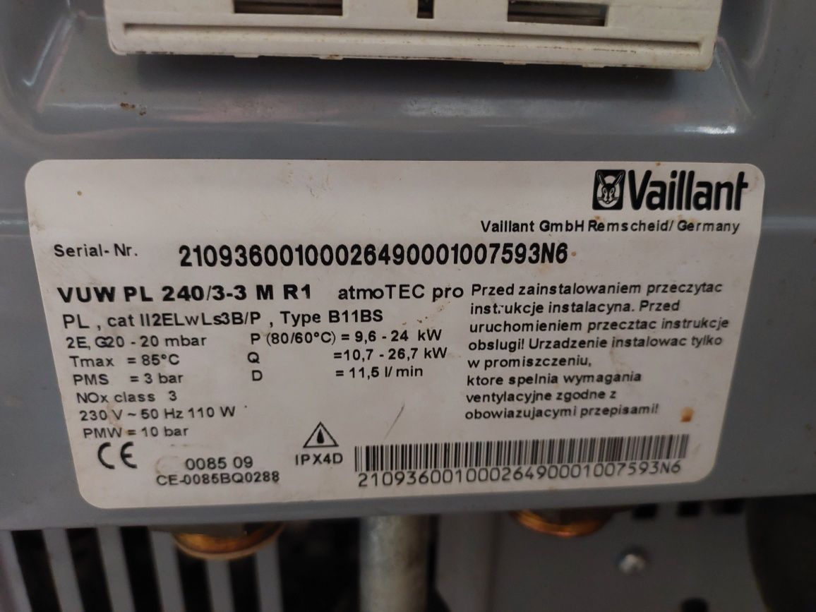 Piec gazowy uszkodzony vaillant VUW 240 /3-3 M R1 atomo TEC pro