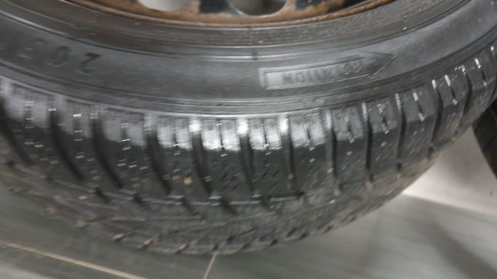 Opony Dunlop 205x55x16 r16