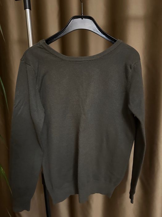 Кофта светр  шикарнмй актуальний колір хакі на дві сторони xs-s