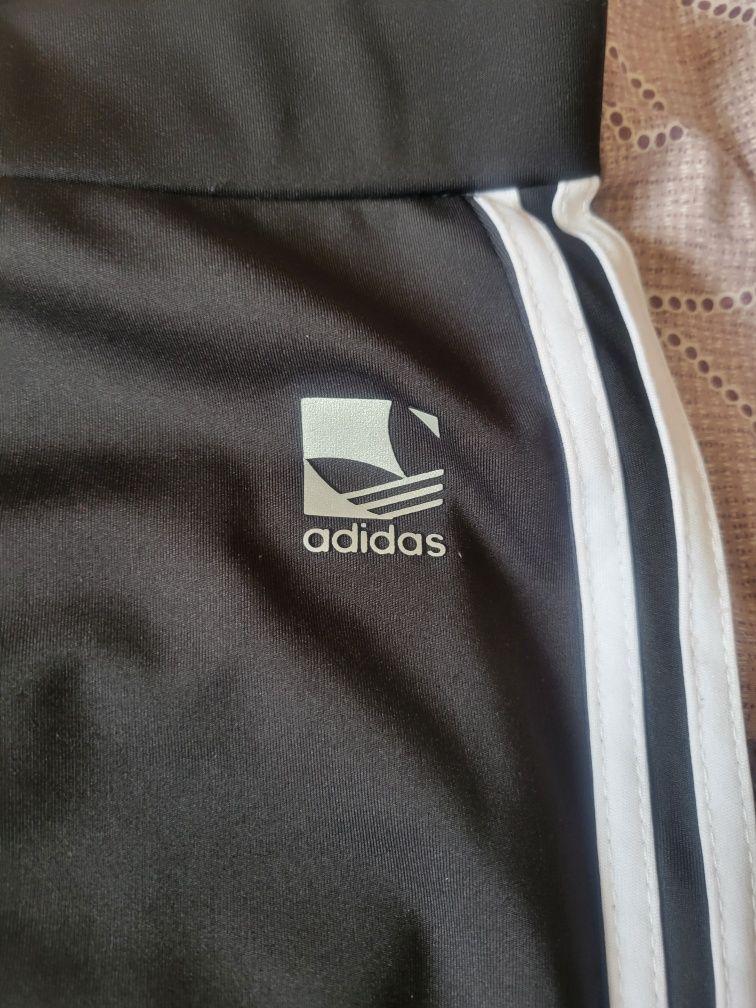 Женский спортивный костюм Adidas