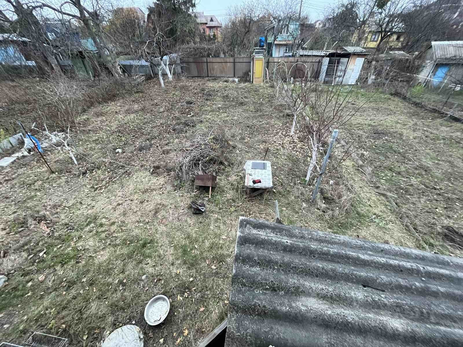 Осокорки, 6 соток, до ст.м. Славутич 5 км, відмінне місцерозташування,