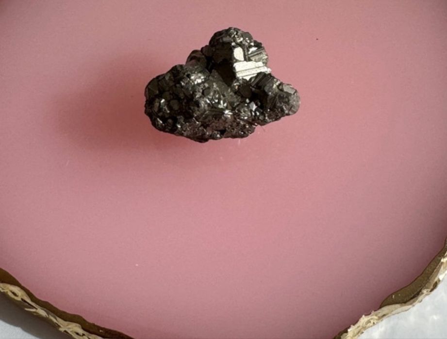 Pedra de proteccao pirita