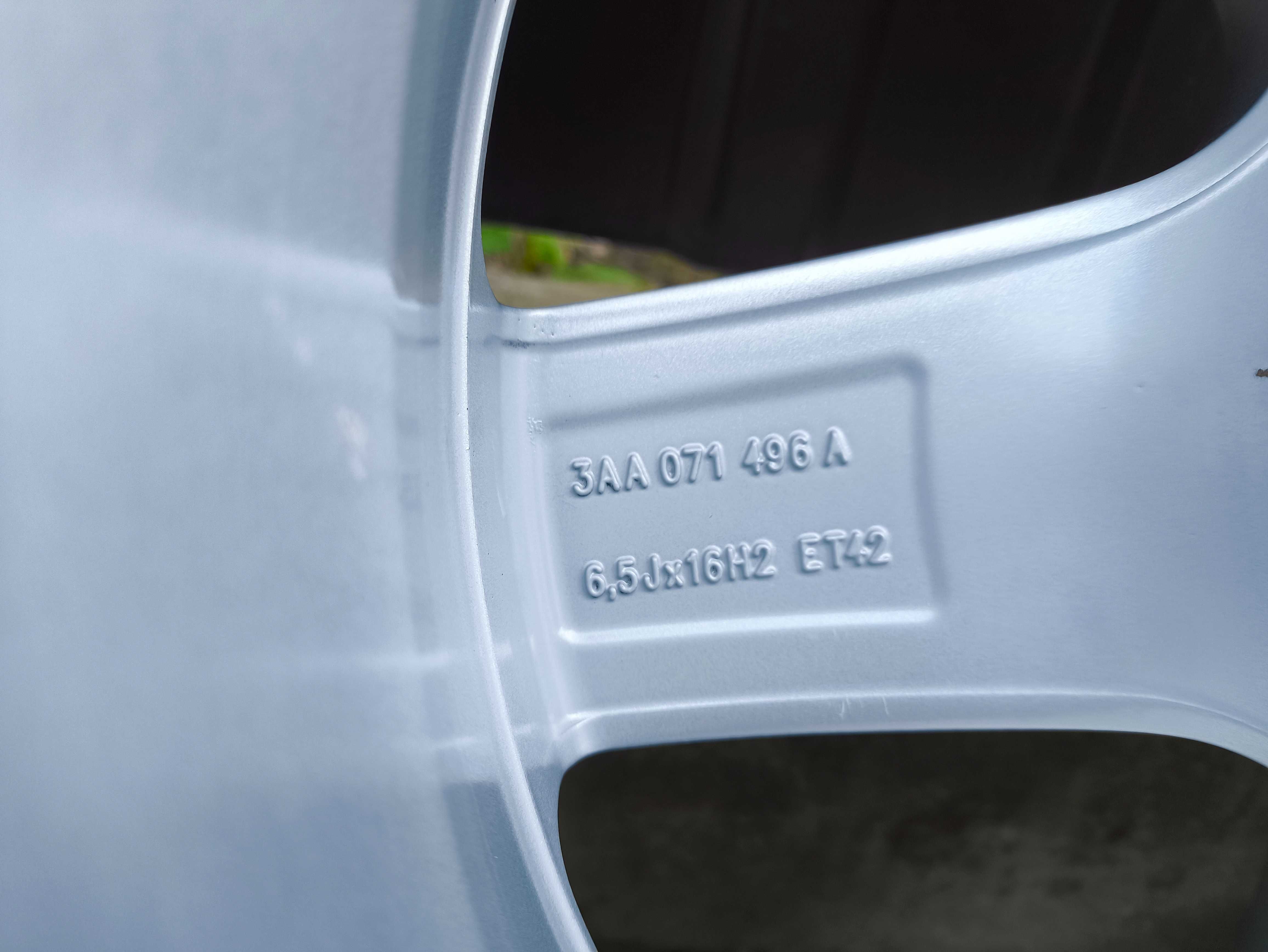 Диски R16 5x112 VW Audi Skoda Seat 3AA071496A.
