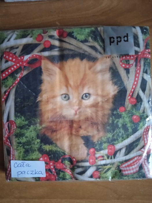 Serwetki bibułowe na stół - 4 paczki za 10 zł.