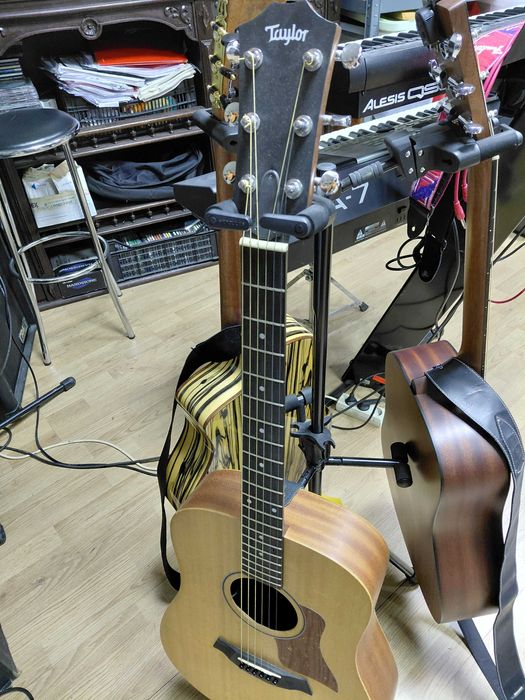 Guitarra Taylor electroacústica Modelo BigBaby