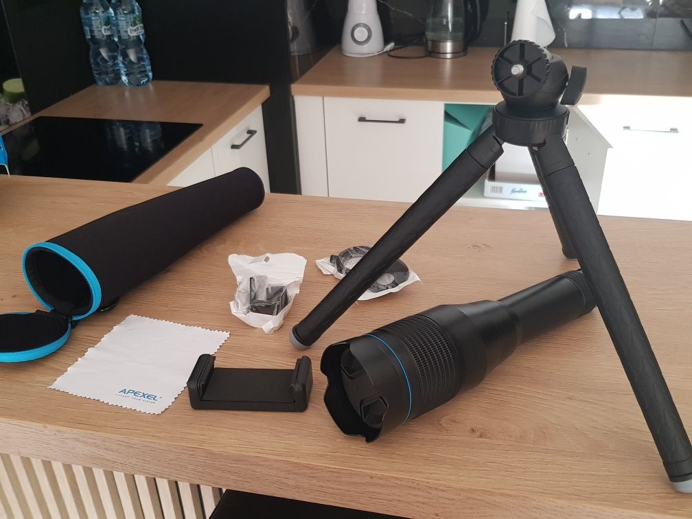 Apexel obiektyw teleskopowy mobilny teleobiektyw do smartfona 60x