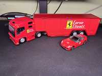 Модель Bburago 1:43 Ferrari Race and Play Hauler