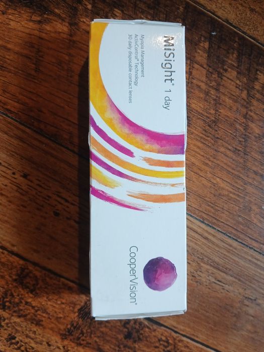 Личебные линзы  MiSight 1 day