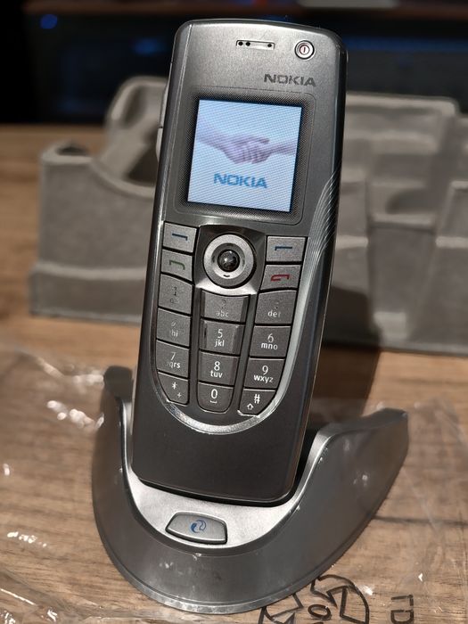 nokia 9300 pudelko stojak komplet
