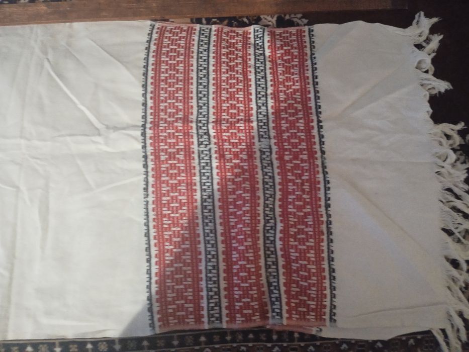 Продаються вишиті старинні рушники СРСР (СССР)