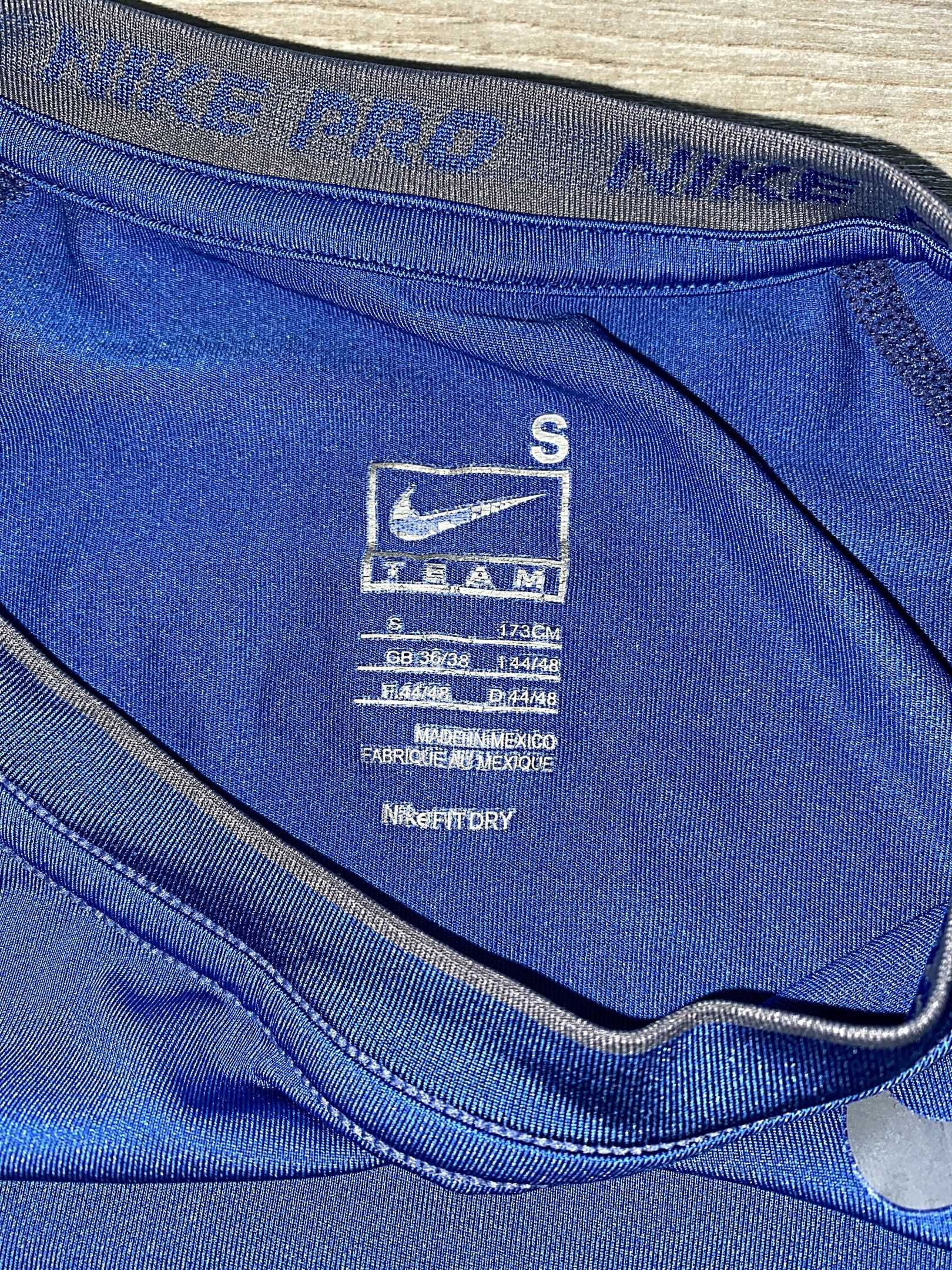 Компрессионная футболка Nike Pro Combat