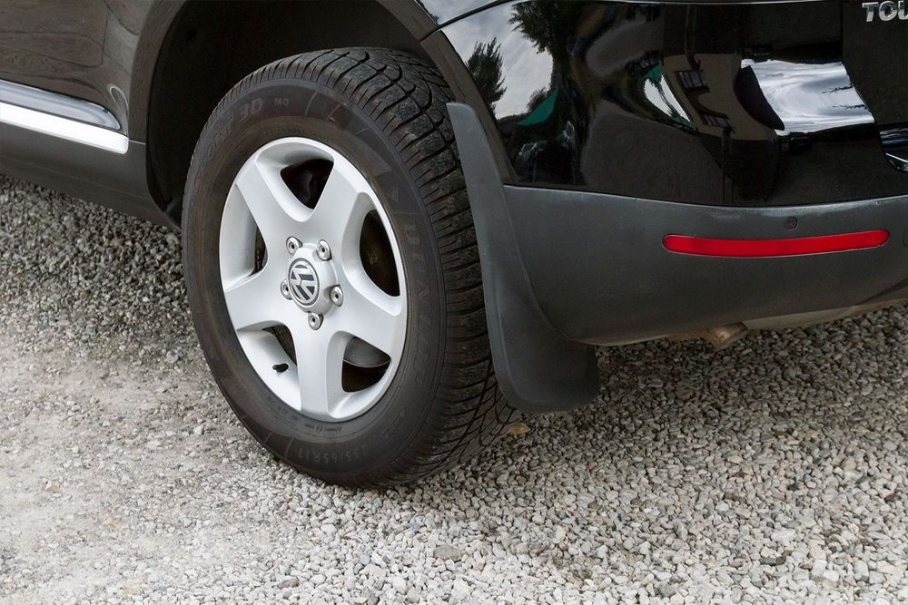 Задні бризковики Volkswagen Touareg 2002-2009 (комплект 2шт)