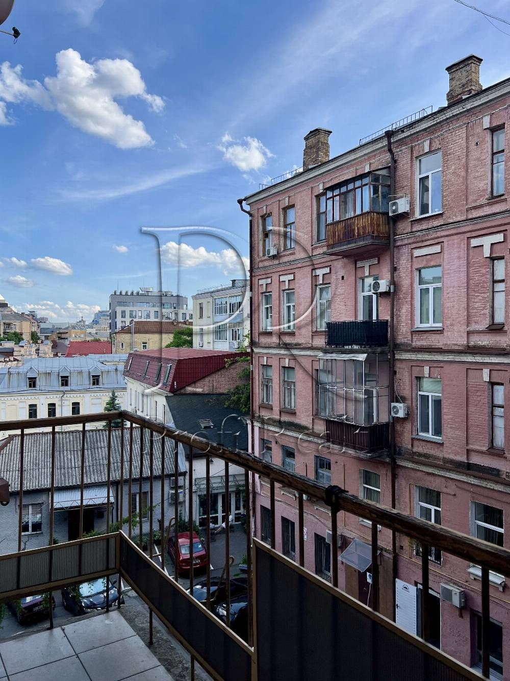 Продаж 2 кім. квартири вул. Михайлівська, 22-Б/м.Хрещатик/Золоті Ворот