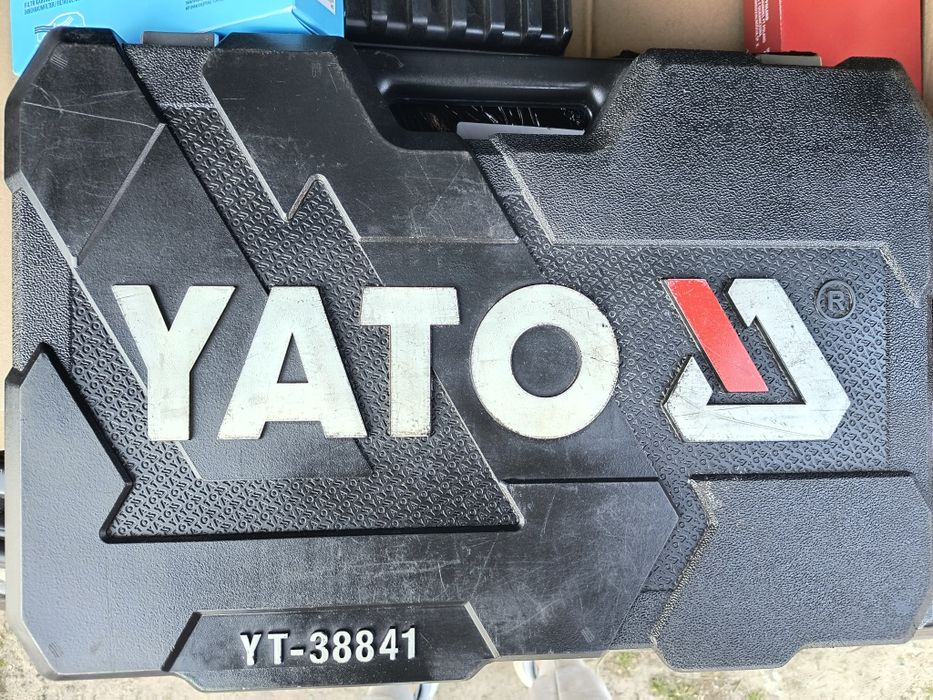 Zestaw kluczy YATO YT-38841  (216)el.