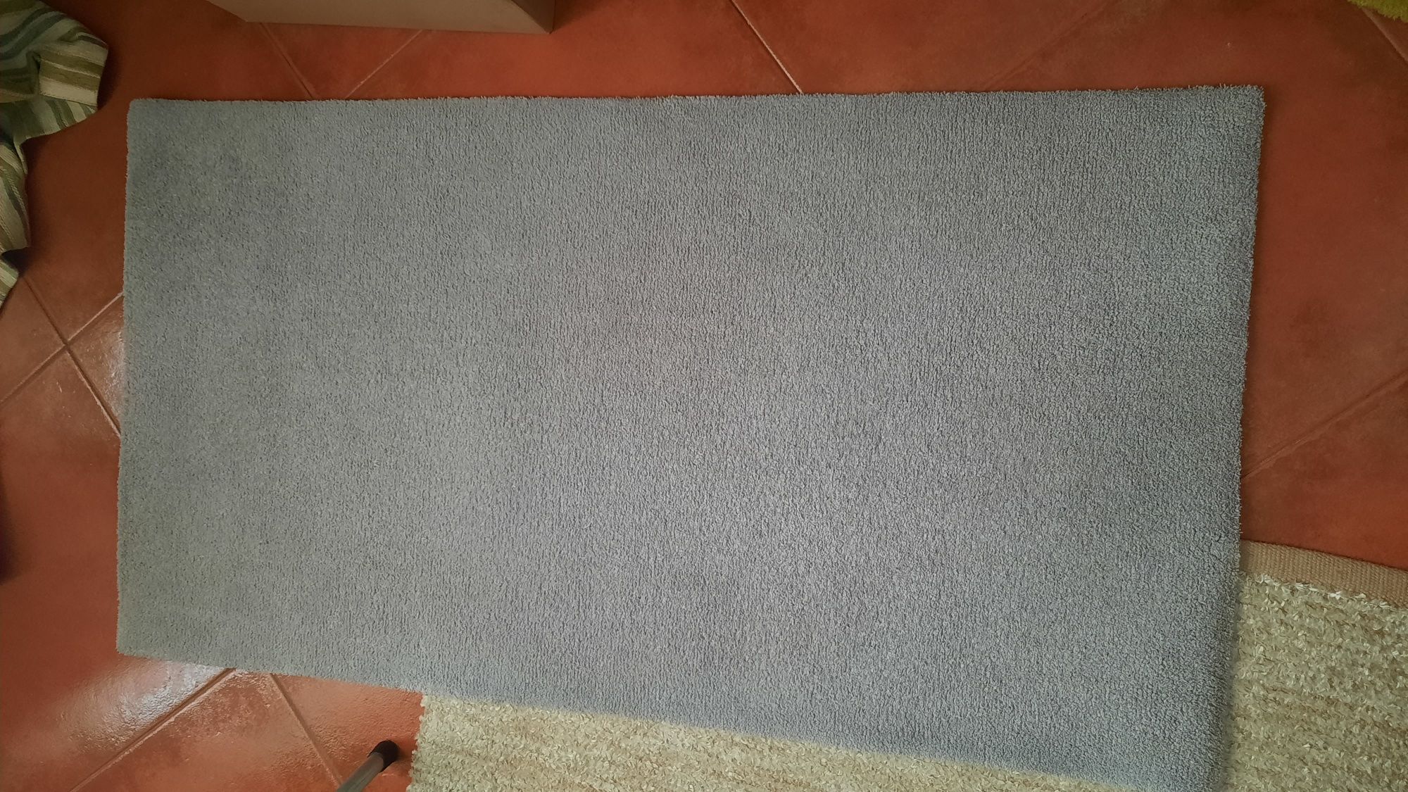 Conjunto de 2 tapetes cinzentos 115x60cm