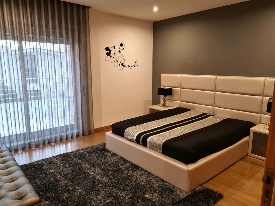 Vendo cama, camiseiros e candeeiros