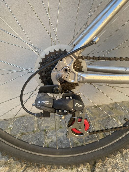 Bicicleta BTT Esmaltina