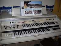 Órgão Yamaha Electone
