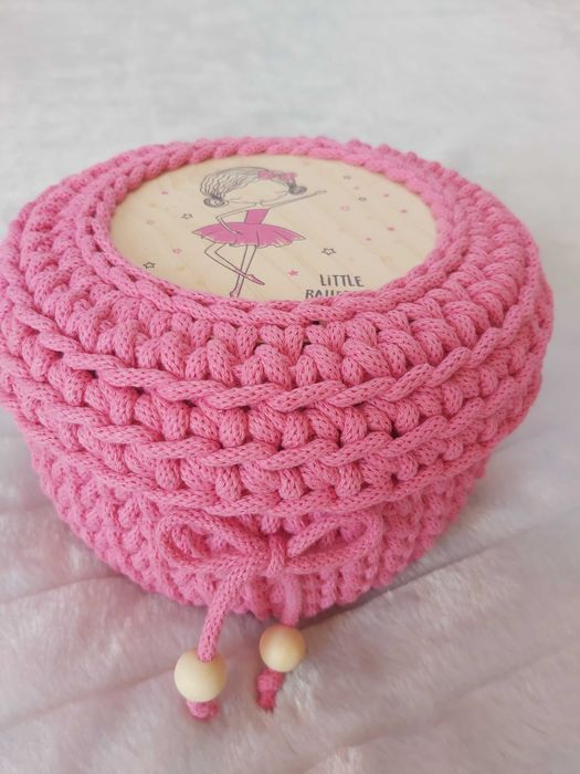 Piękny Koszyk z bawełnianego sznurka