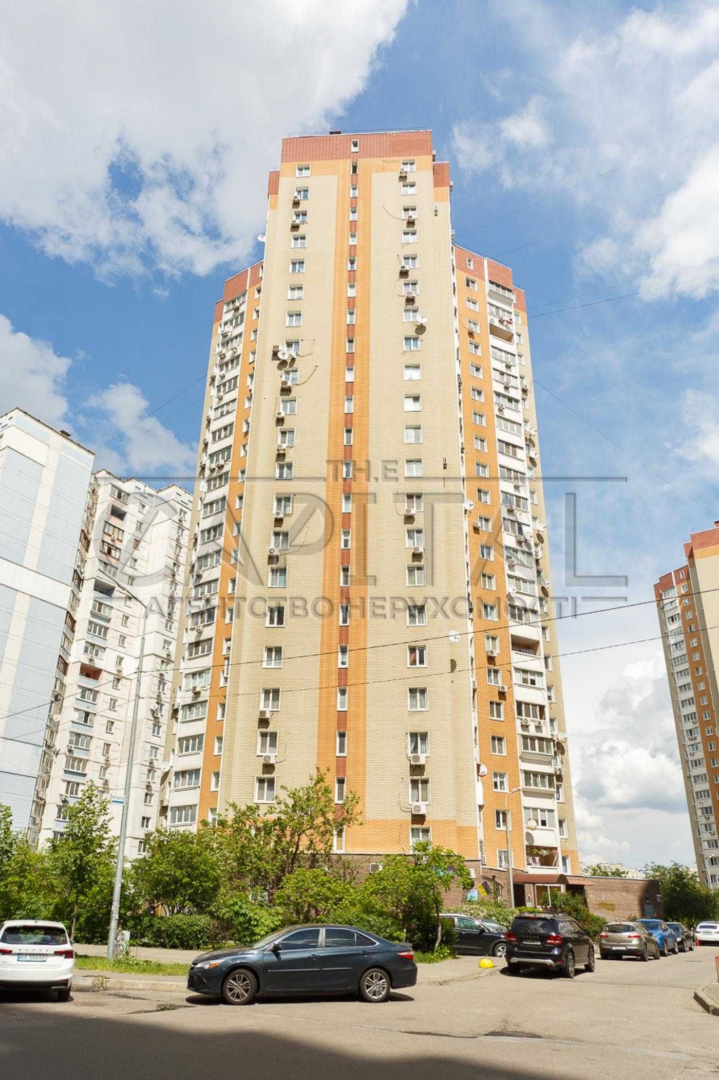 Оренда 7-К Квартири, Київ, Дарницький район, вул. Драгоманова