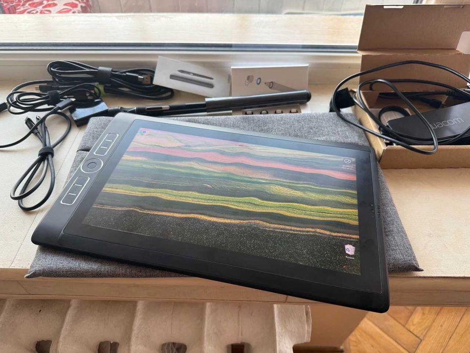 графічний плашет Wacom Mobile Studio Pro 13'' i5  4 GB/ 64GB