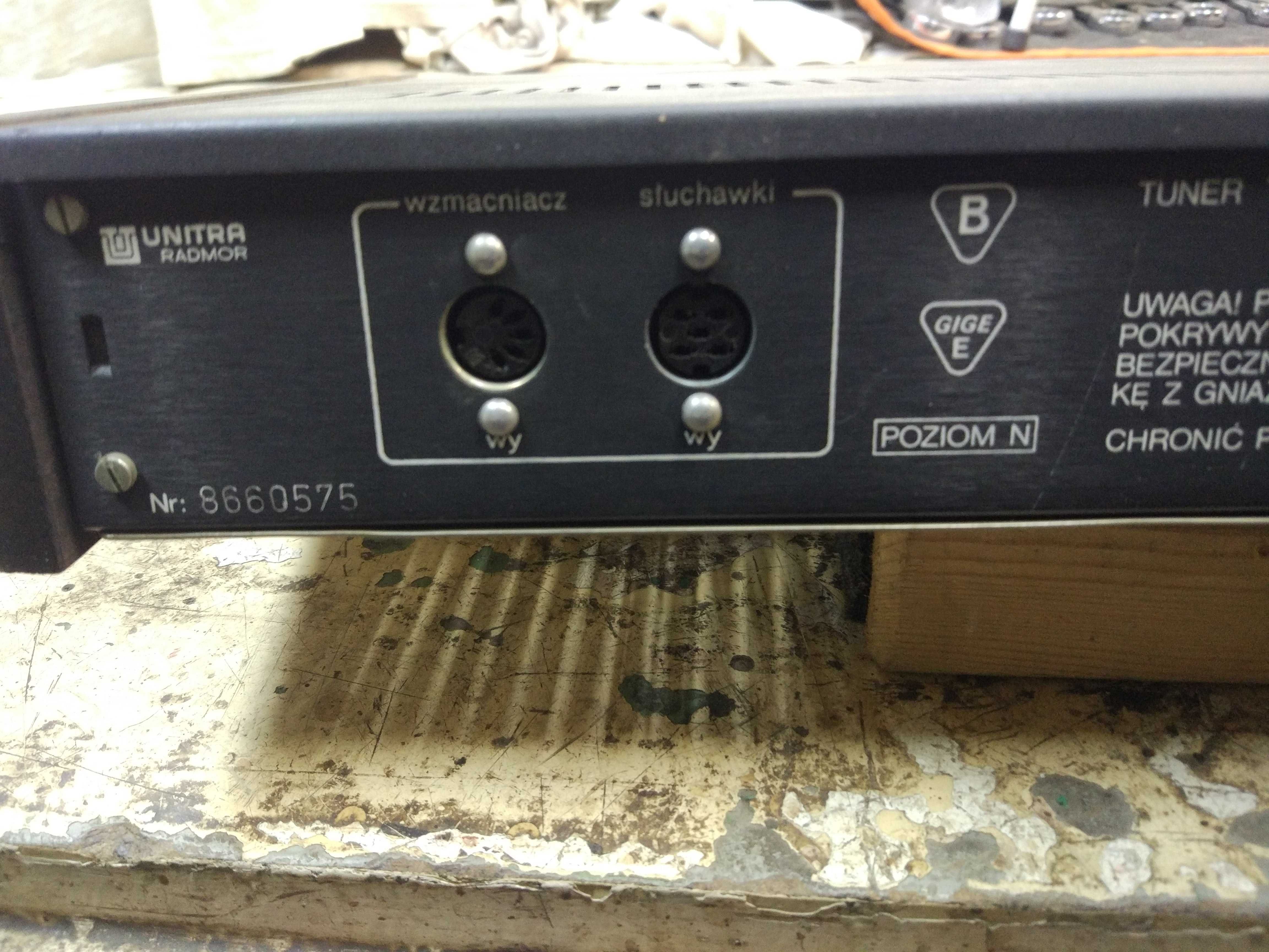 Radmor tuner AM 5122 czarny