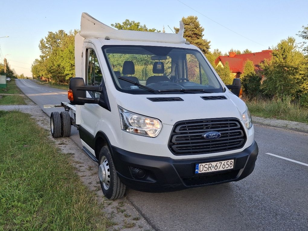Ford Transit 2.2 diesel 2016 rok 194 tys przebiegu max rozstaw osi.