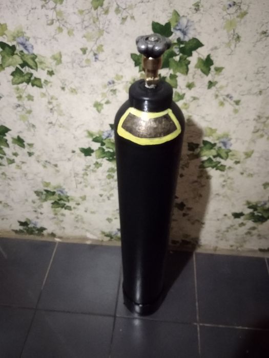 Продам углекислотный баллон 10л
