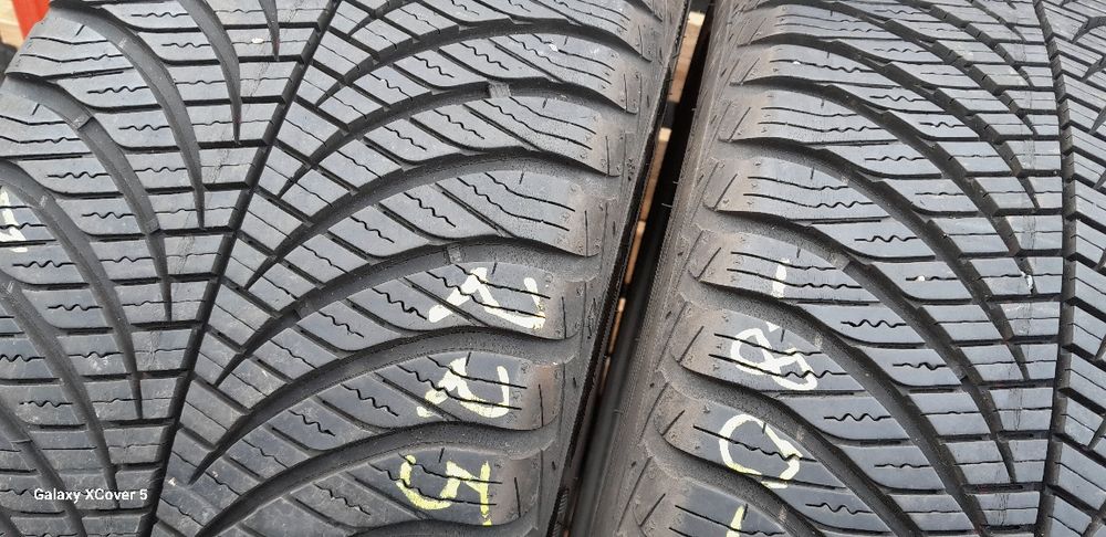 Opony Wielosezonowe 225÷45÷17÷GOOD YEAR.8 mm.Adres-ZALESIANY 33 A.