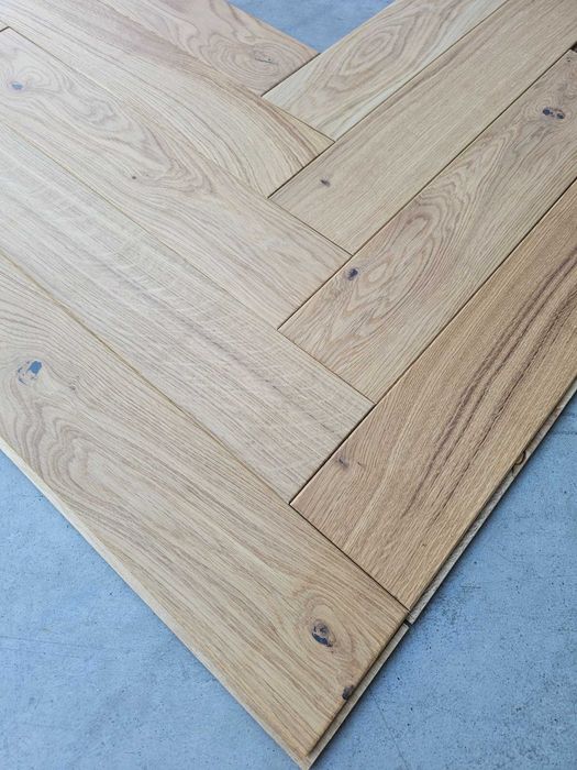 Jodełka klasyczna dębowa 11x100x500 (13 m2), 4faza, lakier