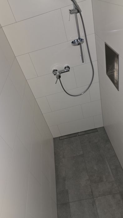 Łazienki od A do Z – układanie płytek, zabudowy, sufity – Lębork