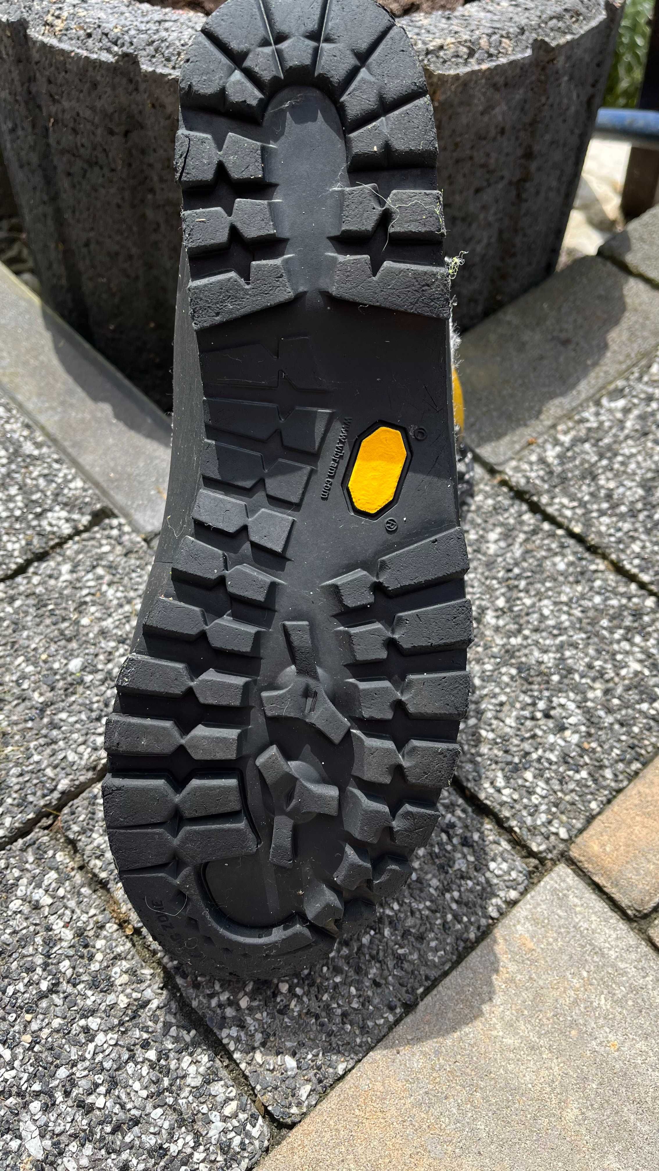 Buty górskie La Sportiva Trango rozm.41,5