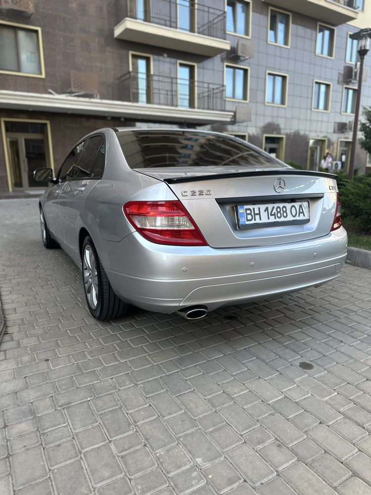 Продам Mercedes C220d W204