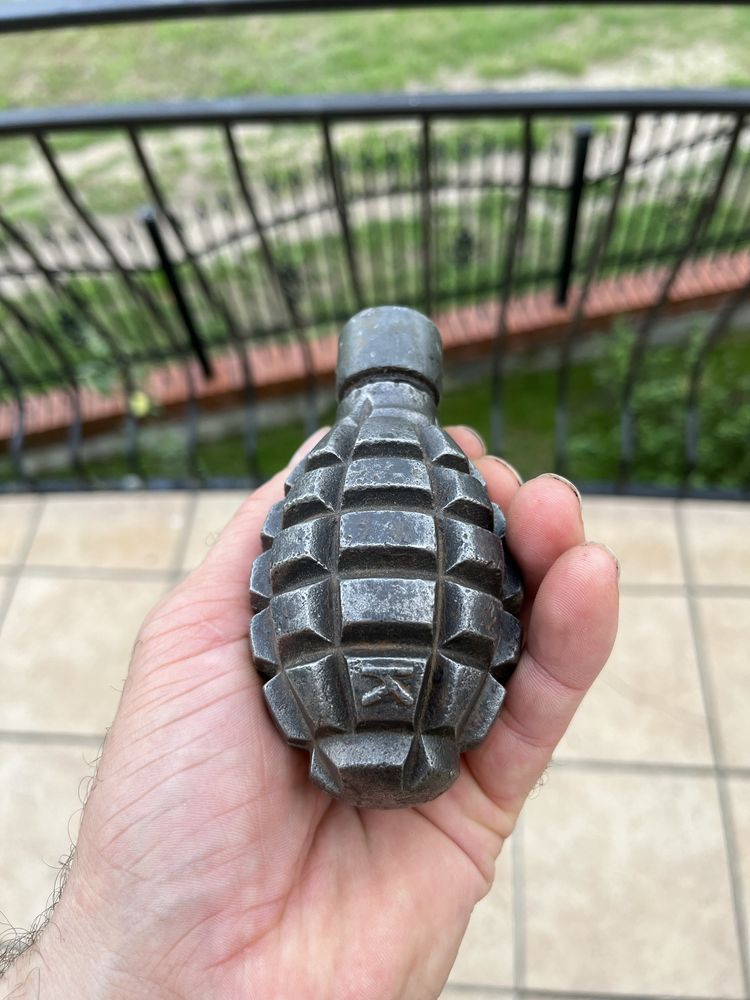 Skorupa granatu wz.33 zapalnik wz.31