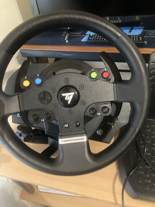 Volante thrustmaster force feedback