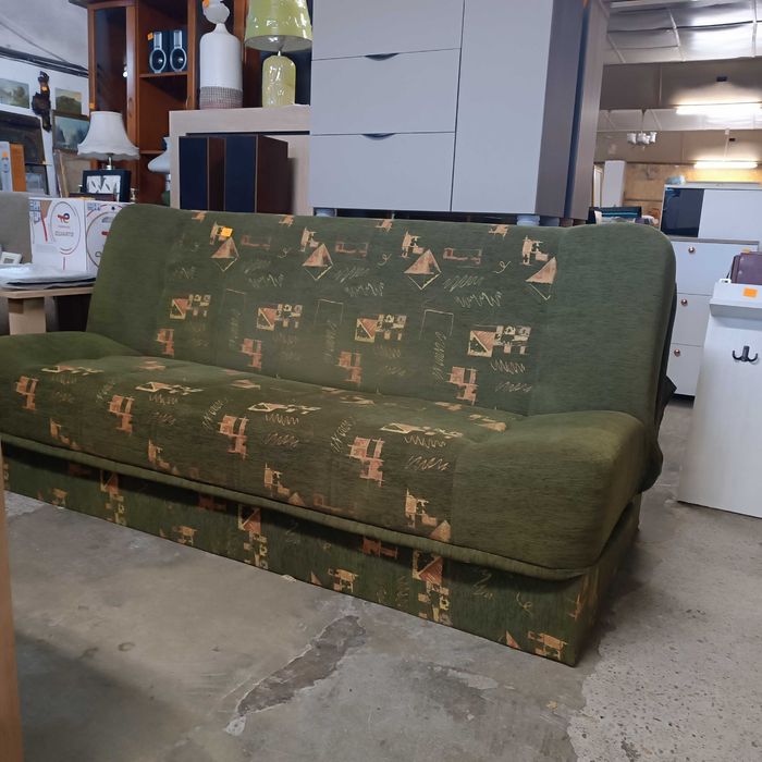 Wersalka w dobrym stanie