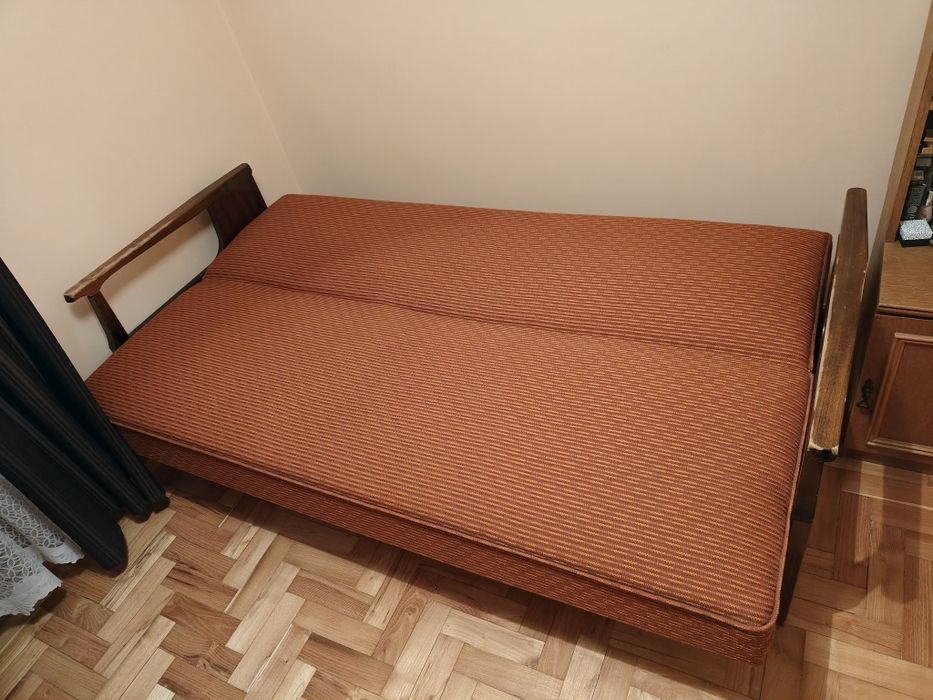 Wersalka rozkładana z funkcją spania